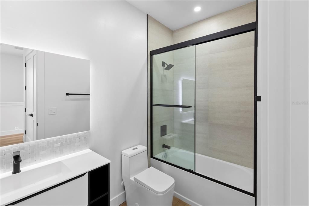 На продажу: $485,000 (3 спален, 2 ванн, 1500 Квадратных фут)