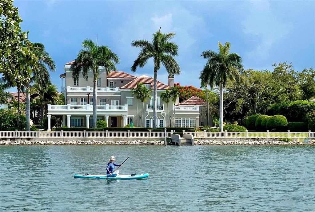 For Sale: $958,000 (3 beds, 3 baths, 1650 Square Feet)