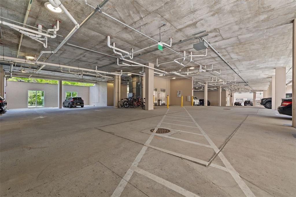 For Sale: $958,000 (3 beds, 3 baths, 1650 Square Feet)