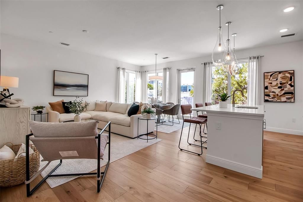 For Sale: $958,000 (3 beds, 3 baths, 1650 Square Feet)