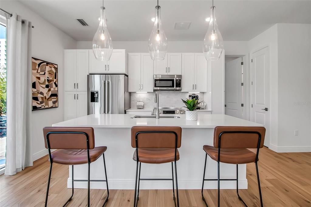 For Sale: $958,000 (3 beds, 3 baths, 1650 Square Feet)