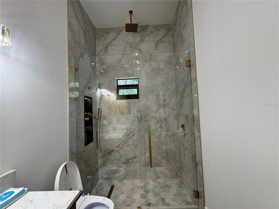 For Sale: $1,149,000 (5 beds, 4 baths, 3117 Square Feet)