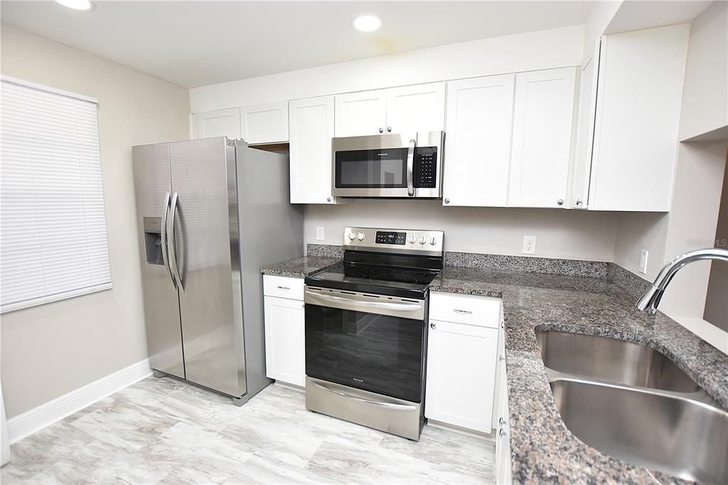 For Rent: $1,450 (2 beds, 2 baths, 1053 Square Feet)