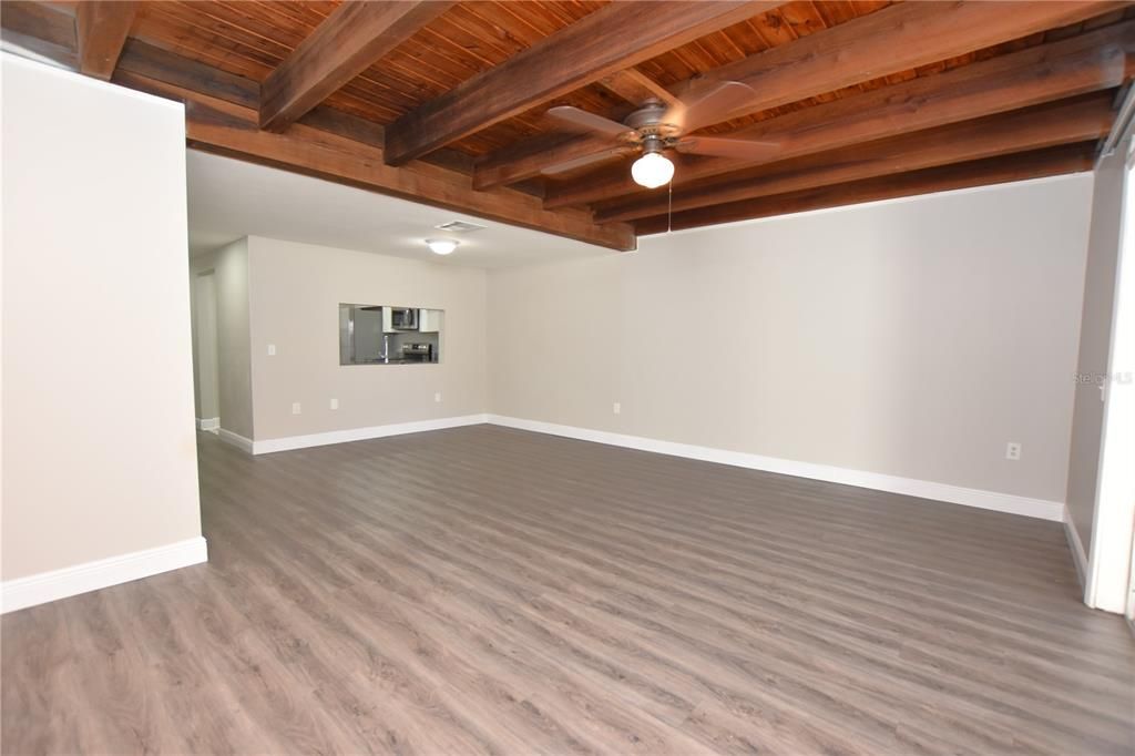 For Rent: $1,450 (2 beds, 2 baths, 1053 Square Feet)