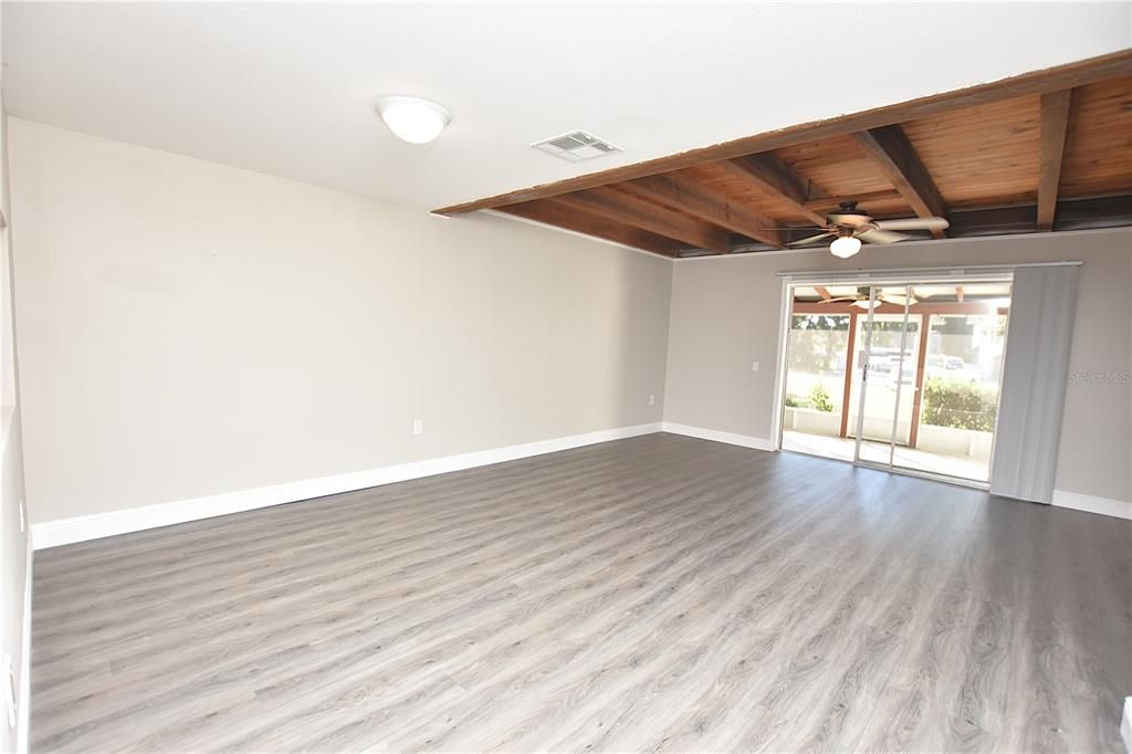 For Rent: $1,450 (2 beds, 2 baths, 1053 Square Feet)