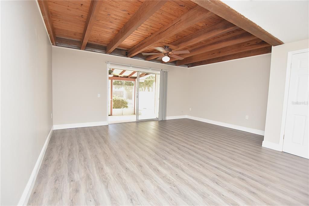 For Rent: $1,450 (2 beds, 2 baths, 1053 Square Feet)