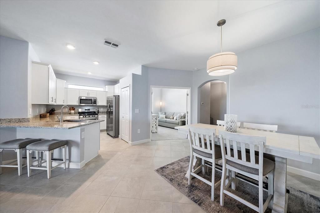 En Venta: $375,000 (2 camas, 2 baños, 1557 Pies cuadrados)