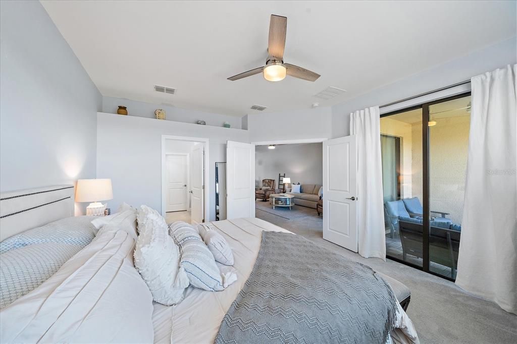 En Venta: $375,000 (2 camas, 2 baños, 1557 Pies cuadrados)