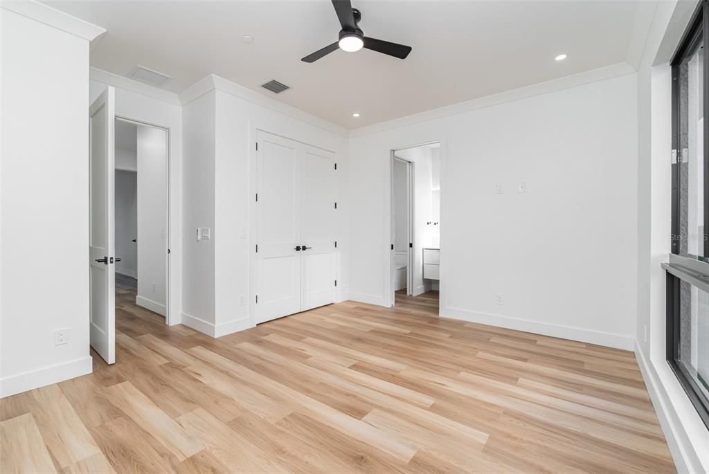 For Sale: $475,000 (3 beds, 2 baths, 1500 Square Feet)