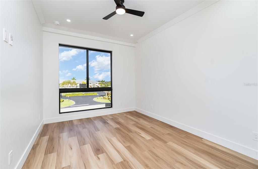 For Sale: $475,000 (3 beds, 2 baths, 1500 Square Feet)