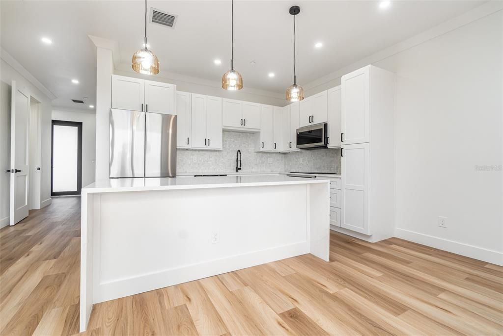 For Sale: $475,000 (3 beds, 2 baths, 1500 Square Feet)