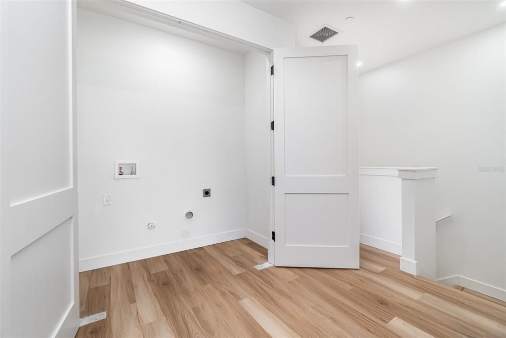 For Sale: $475,000 (3 beds, 2 baths, 1500 Square Feet)