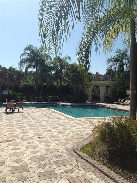 For Rent: $1,400 (1 beds, 1 baths, 890 Square Feet)