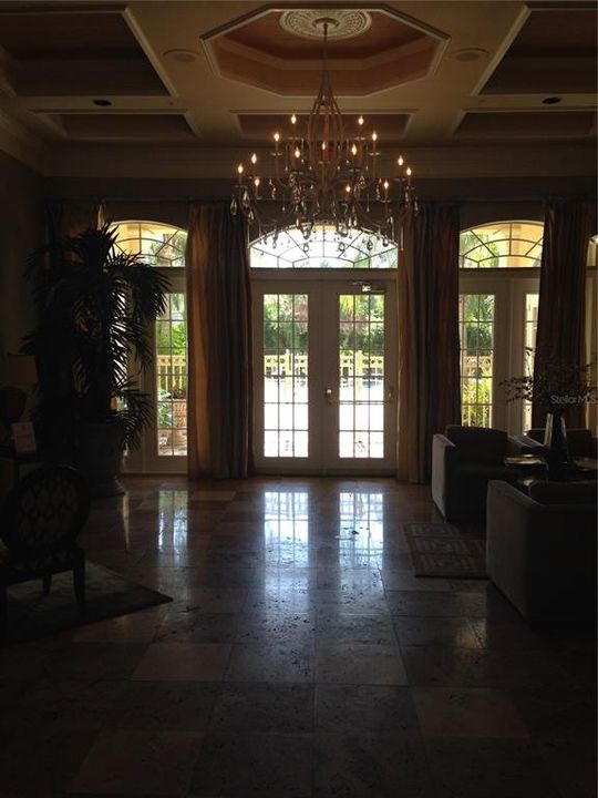 For Rent: $1,400 (1 beds, 1 baths, 890 Square Feet)