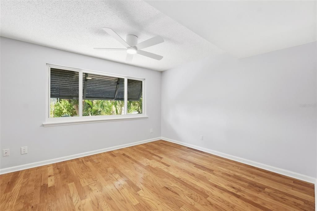 На продажу: $749,000 (3 спален, 2 ванн, 1840 Квадратных фут)