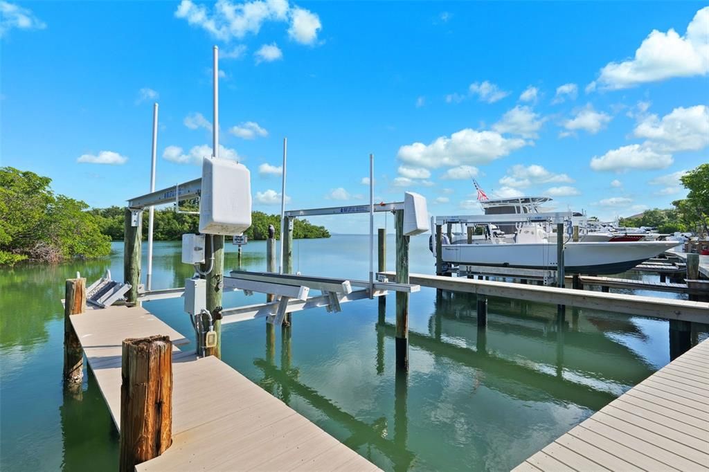 На продажу: $749,000 (3 спален, 2 ванн, 1840 Квадратных фут)