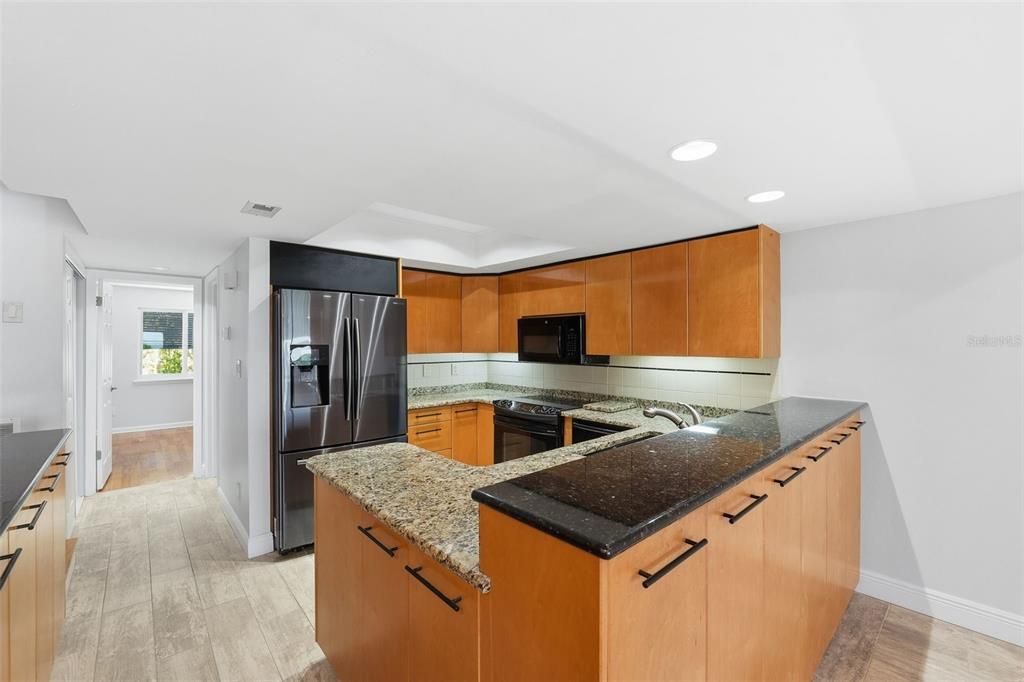 На продажу: $749,000 (3 спален, 2 ванн, 1840 Квадратных фут)