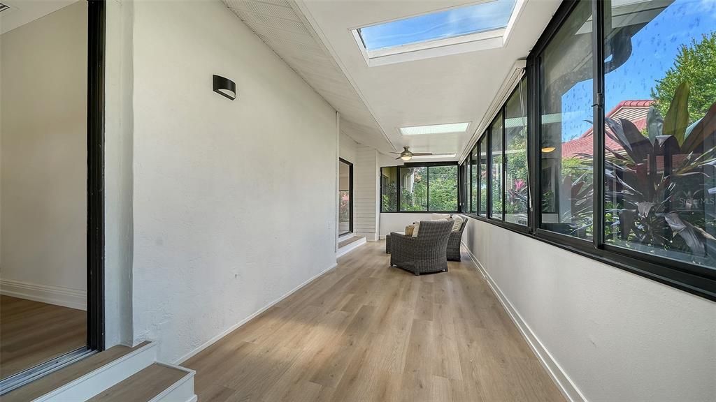 For Sale: $565,000 (3 beds, 2 baths, 1656 Square Feet)