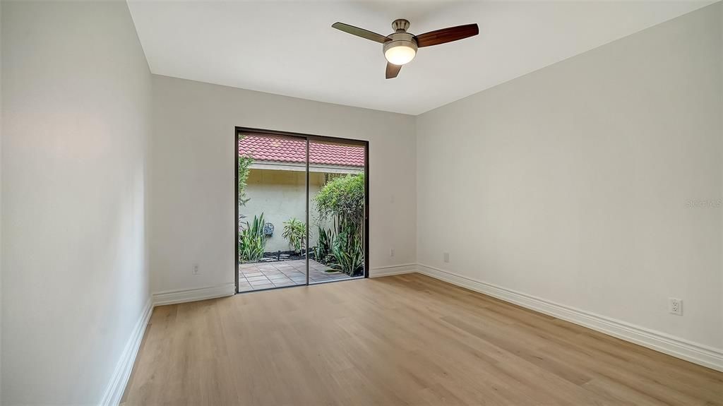 For Sale: $565,000 (3 beds, 2 baths, 1656 Square Feet)