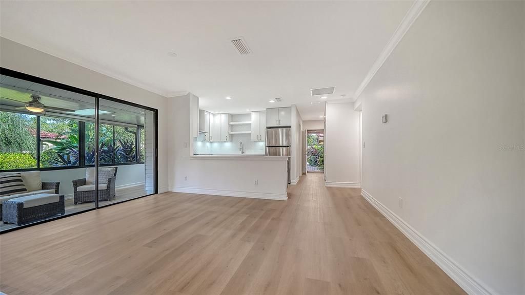 For Sale: $565,000 (3 beds, 2 baths, 1656 Square Feet)