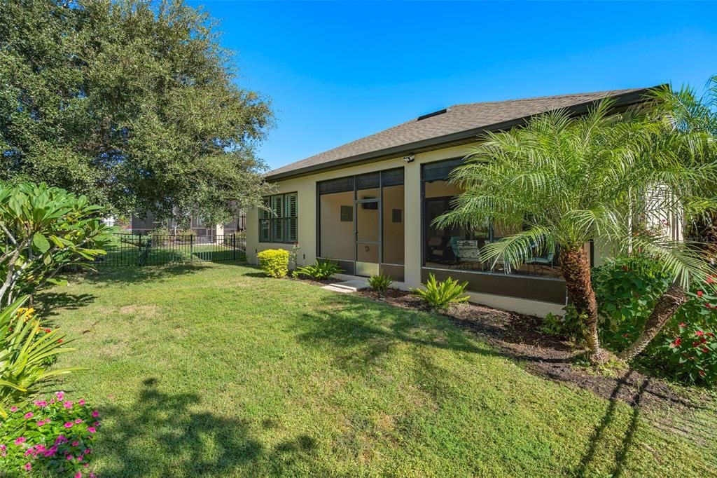 Activo con contrato: $640,000 (3 camas, 3 baños, 2437 Pies cuadrados)