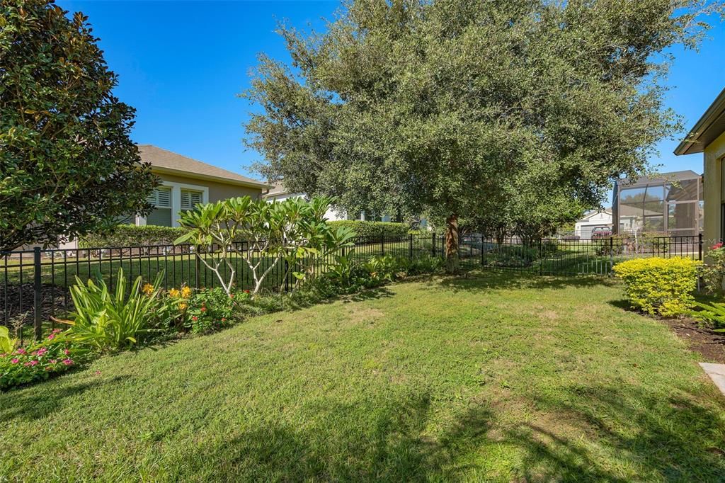 Activo con contrato: $640,000 (3 camas, 3 baños, 2437 Pies cuadrados)