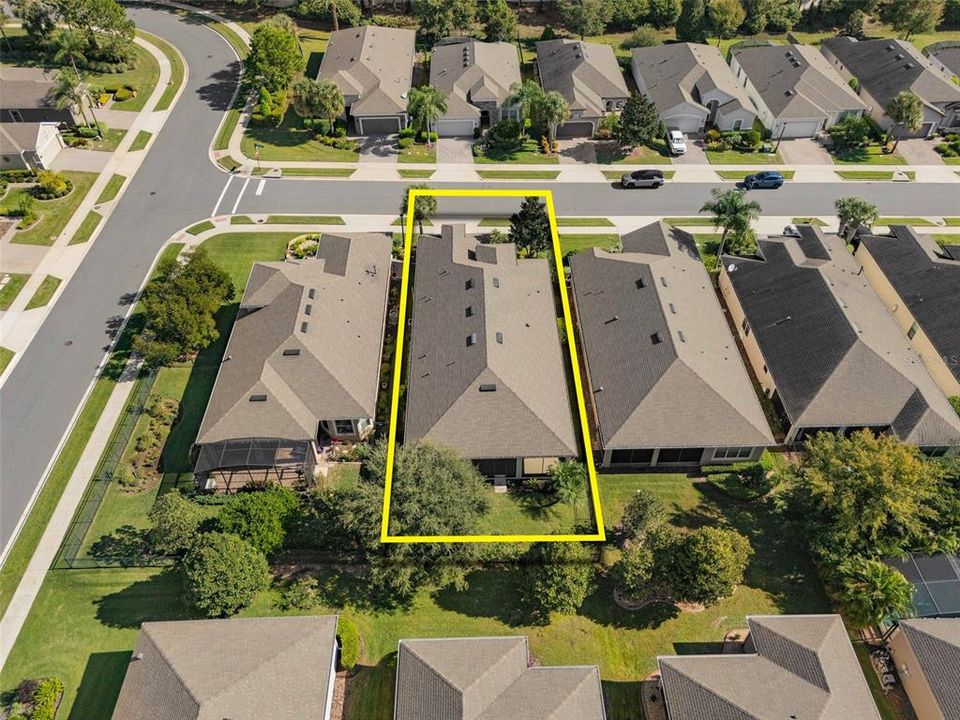 Activo con contrato: $640,000 (3 camas, 3 baños, 2437 Pies cuadrados)