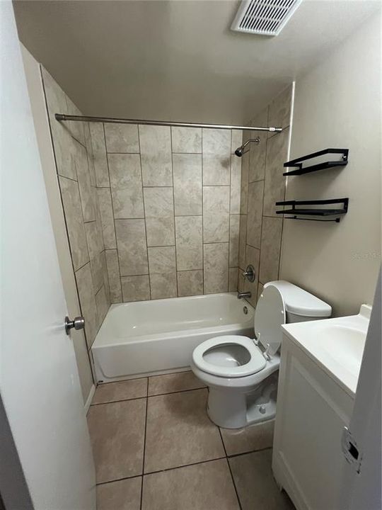 For Rent: $1,095 (2 beds, 1 baths, 650 Square Feet)
