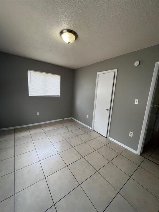 For Rent: $1,095 (2 beds, 1 baths, 650 Square Feet)