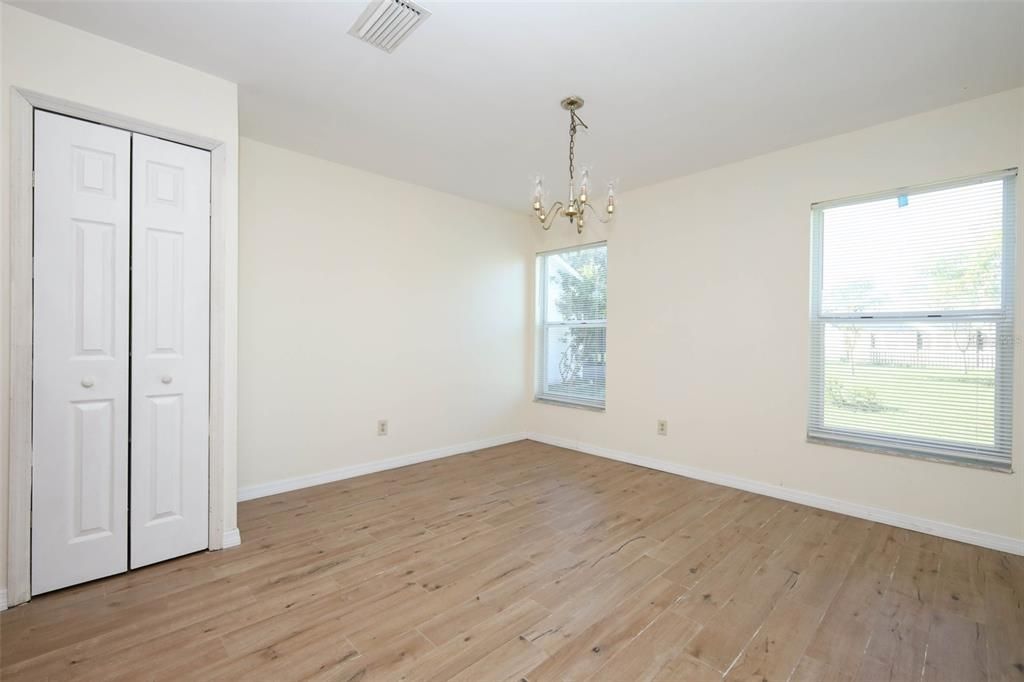 待售: $430,000 (3 贝兹, 2 浴室, 1460 平方英尺)