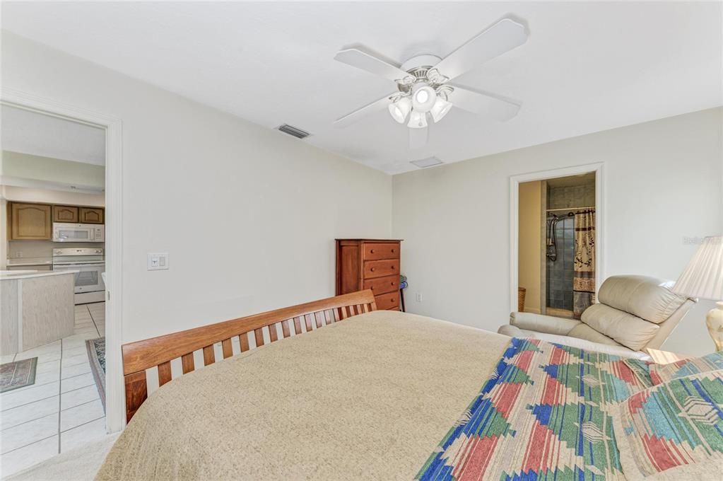 For Sale: $400,000 (3 beds, 2 baths, 1116 Square Feet)