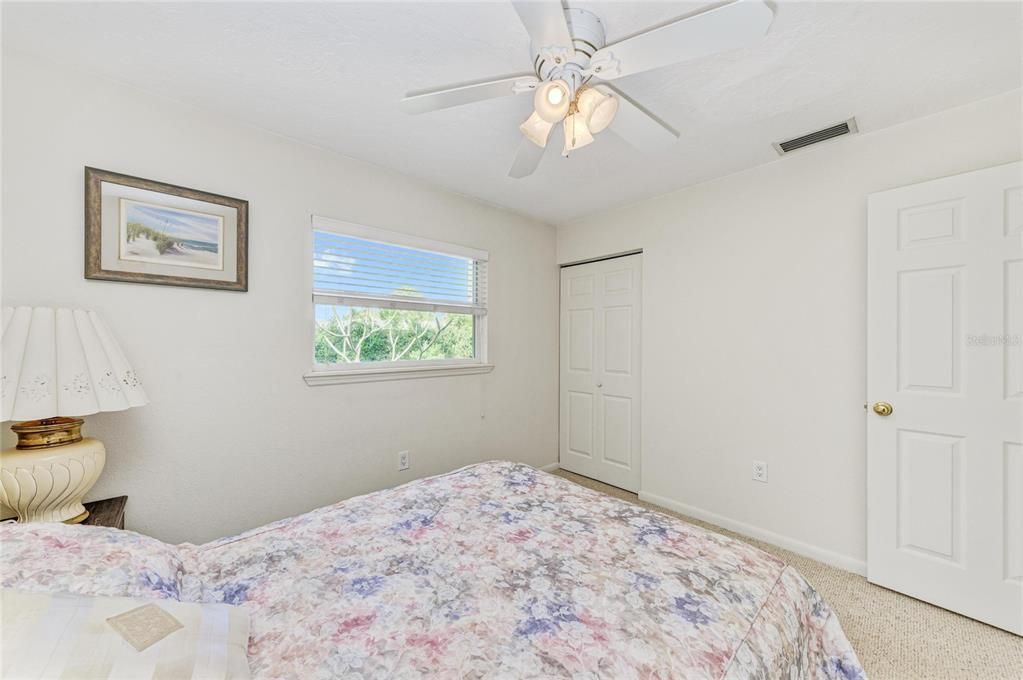 For Sale: $400,000 (3 beds, 2 baths, 1116 Square Feet)