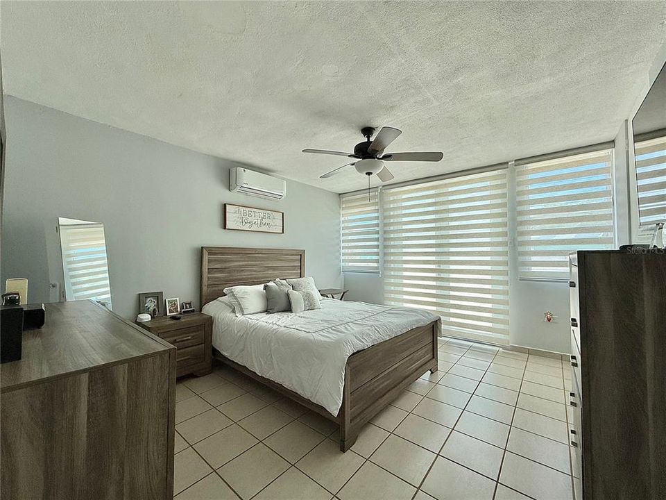 Active With Contract: $310,000 (4 beds, 2 baths, 1687 Square Feet)