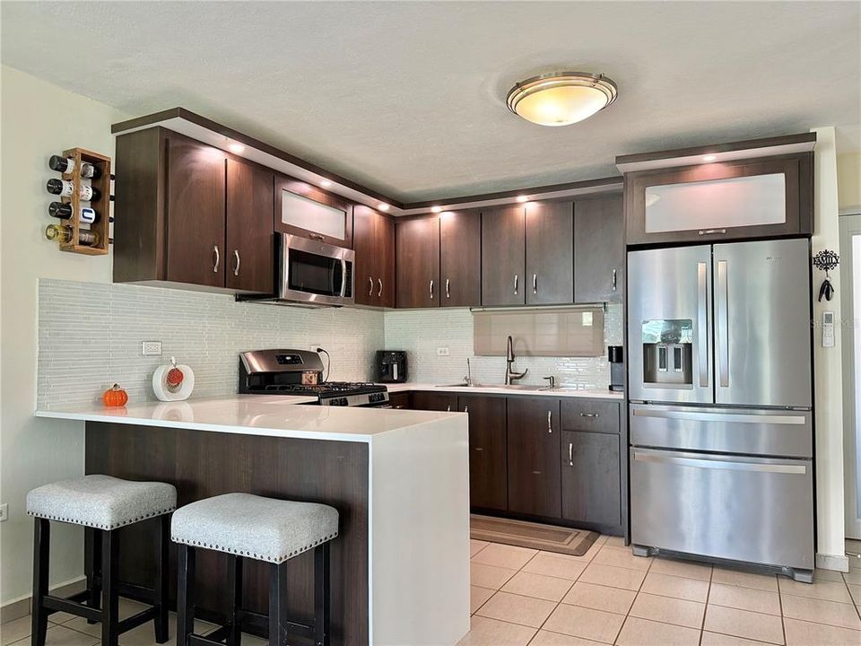 Active With Contract: $310,000 (4 beds, 2 baths, 1687 Square Feet)