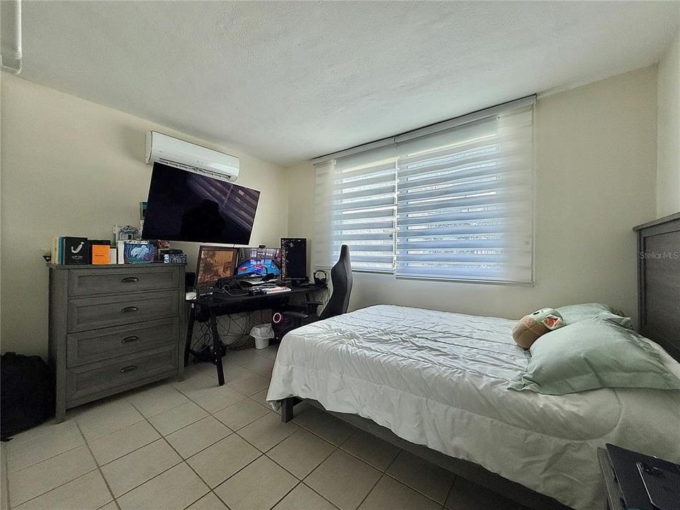 Active With Contract: $310,000 (4 beds, 2 baths, 1687 Square Feet)