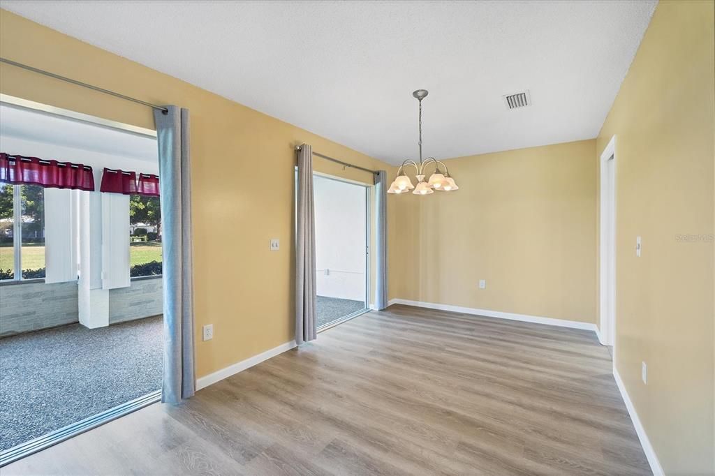 For Sale: $242,500 (2 beds, 2 baths, 1657 Square Feet)