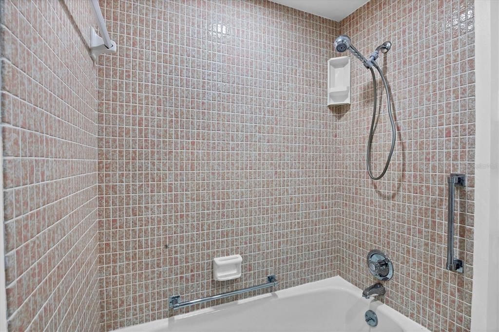 For Sale: $242,500 (2 beds, 2 baths, 1657 Square Feet)