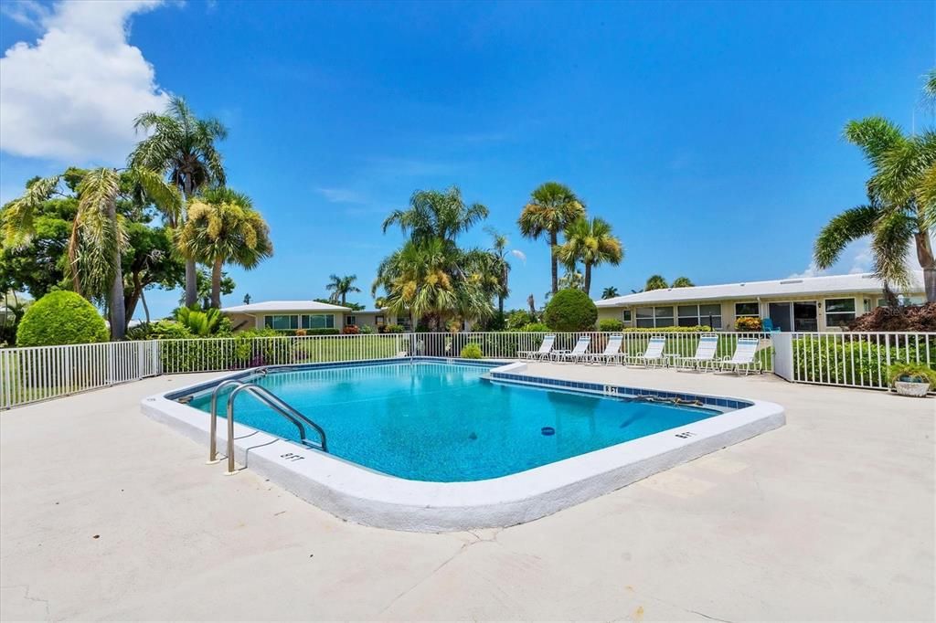 For Sale: $242,500 (2 beds, 2 baths, 1657 Square Feet)