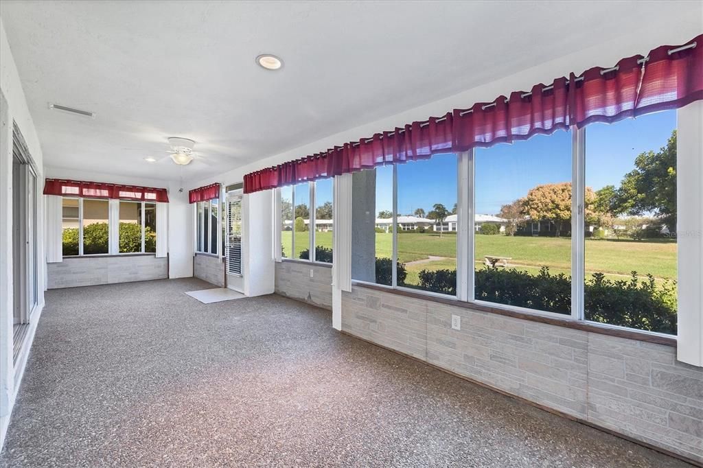 For Sale: $242,500 (2 beds, 2 baths, 1657 Square Feet)