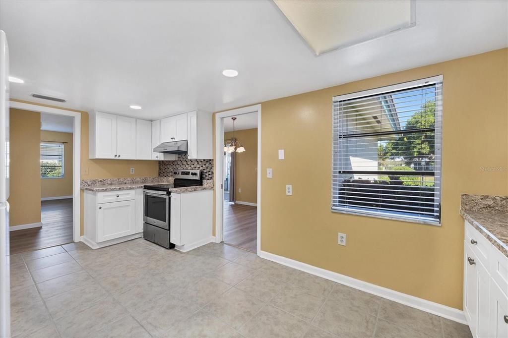 For Sale: $242,500 (2 beds, 2 baths, 1657 Square Feet)