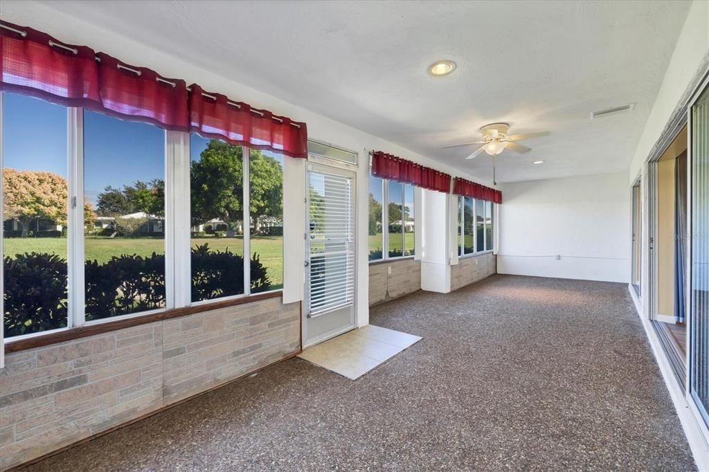 For Sale: $242,500 (2 beds, 2 baths, 1657 Square Feet)