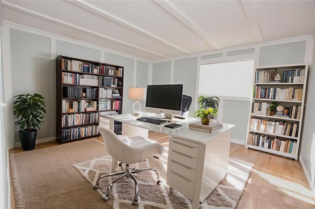 For Rent: $1,250 (2 beds, 2 baths, 1053 Square Feet)