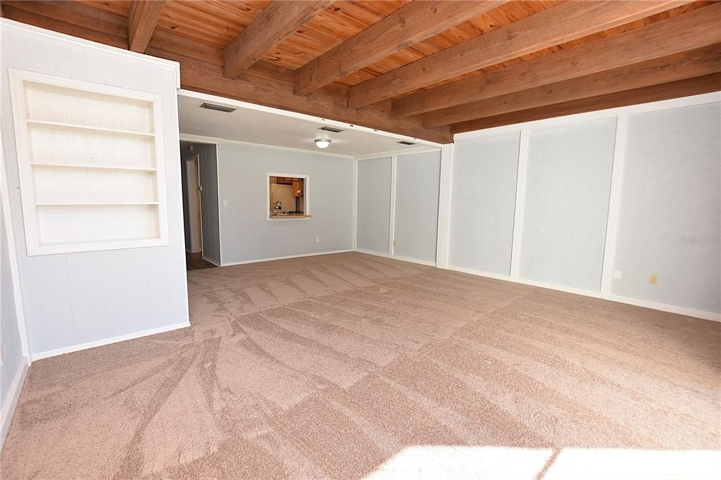 For Rent: $1,250 (2 beds, 2 baths, 1053 Square Feet)