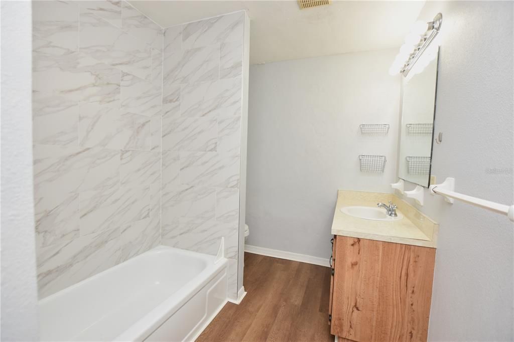 For Rent: $1,250 (2 beds, 2 baths, 1053 Square Feet)