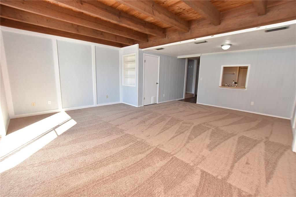 For Rent: $1,250 (2 beds, 2 baths, 1053 Square Feet)