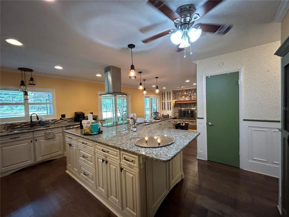 En Renta: $4,100 (5 camas, 2 baños, 2664 Pies cuadrados)