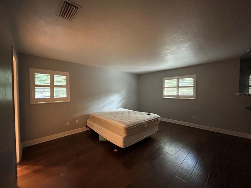 En Renta: $4,100 (5 camas, 2 baños, 2664 Pies cuadrados)