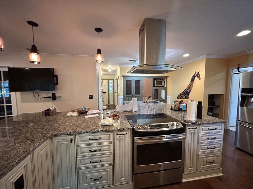 En Renta: $4,100 (5 camas, 2 baños, 2664 Pies cuadrados)