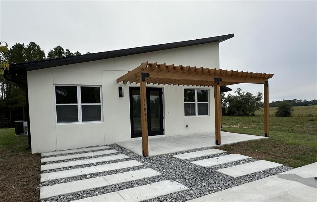 En Renta: $2,600 (4 camas, 2 baños, 1995 Pies cuadrados)