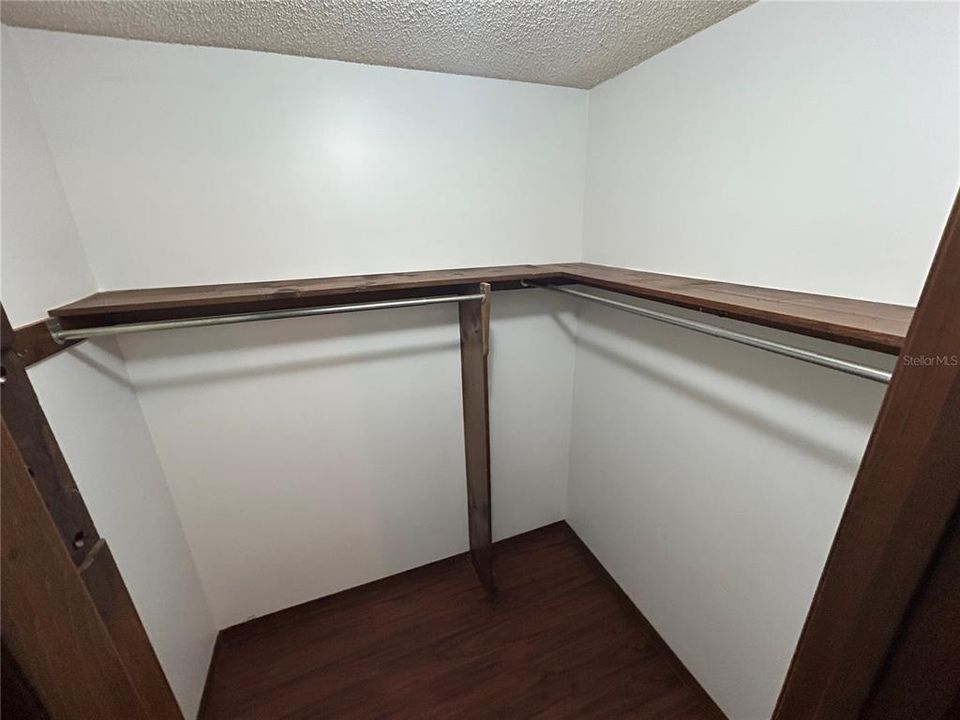 出租: $2,200 (3 贝兹, 2 浴室, 1596 平方英尺)